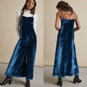 Anthropologie Andromeda Turquoise Velvet Jumpsuit .  SZ 6